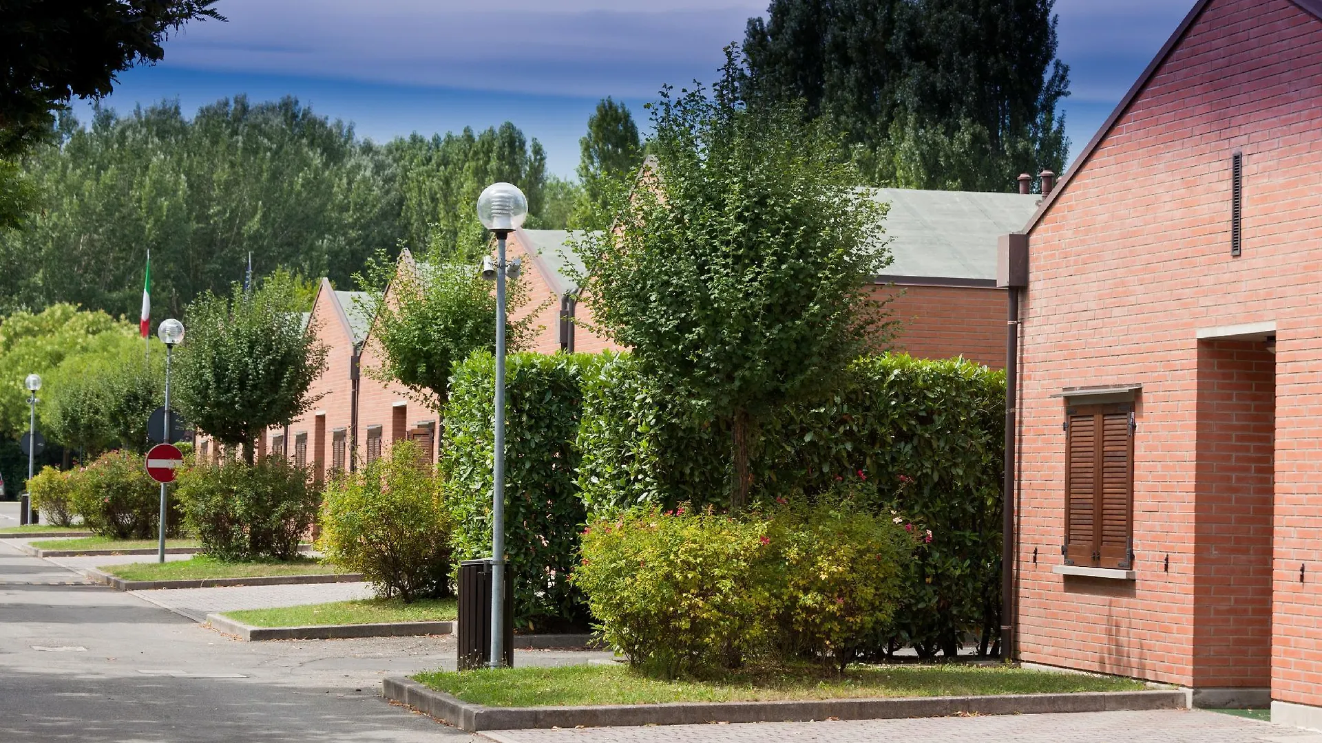 *** Tatil parkı Club Del Sole Bologna Easy Camping Village İtalya
